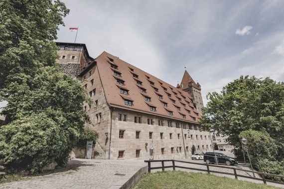 Die Außenansicht der Kaiserburg in Nürnberg 